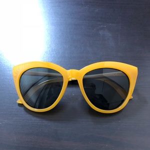 H&M fun yellow sunnies